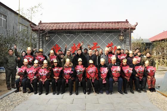  孝恩礦山情，幸福老壽星——河南礦山首場(chǎng)“孝親感恩生日宴”隆重開(kāi)席